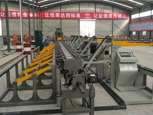 中橋機(jī)械數(shù)控鋼筋剪切生產(chǎn)線數(shù)控鋼筋剪切機(jī)器人數(shù)控剪切線